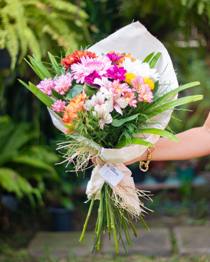 Buquê de Flores Mistas